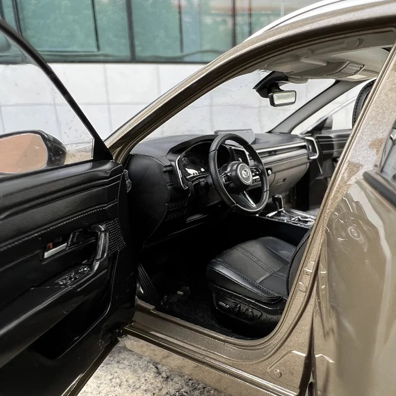 1:18 MAZDA CX50 CX-50