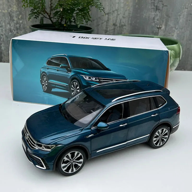 1:18 Volkswagens Tiguan L PRO