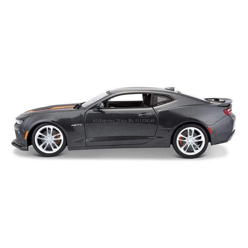 1:18 2017 Chevrolet Camaro SS 50th Anniversary