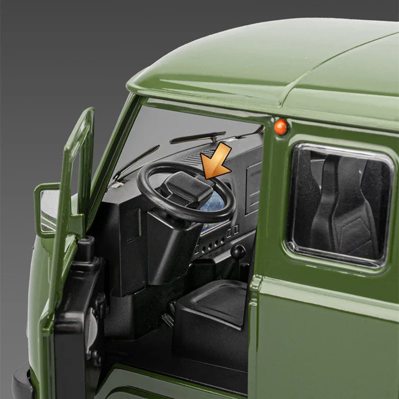 1:18 UAZ Traveler Van