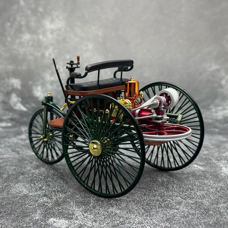 1:18 Classic Car 3-wheeler 1886 Automobile