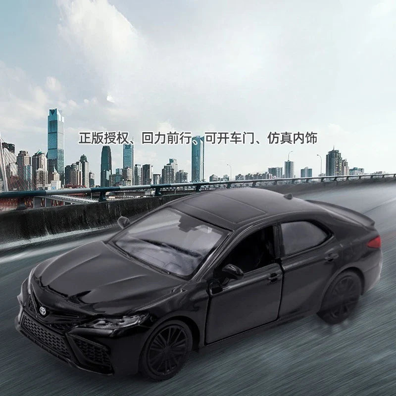 1:36 TOYOTA Camry XSE