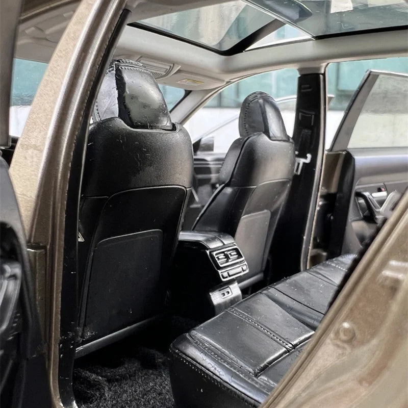 1:18 MAZDA CX-50