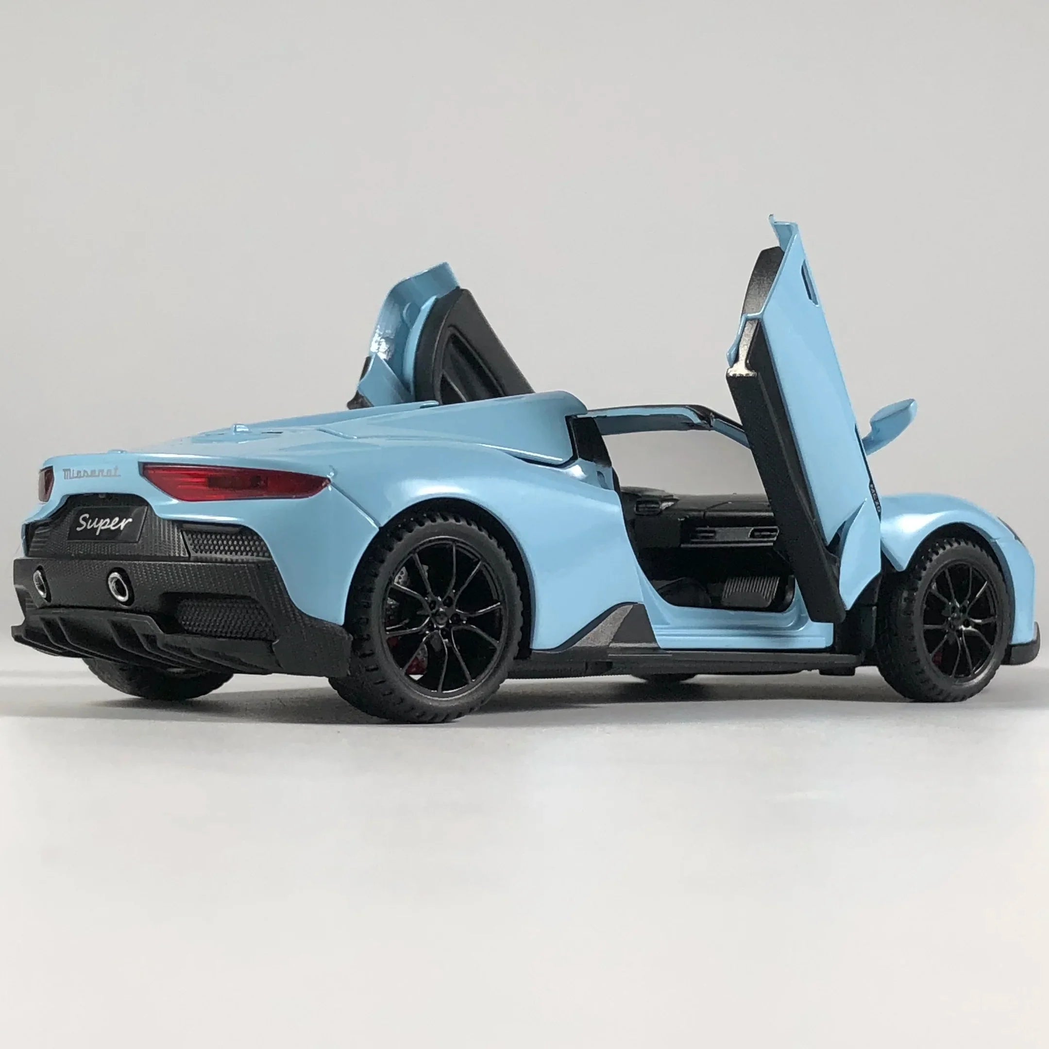 1:32 Maserati MC20