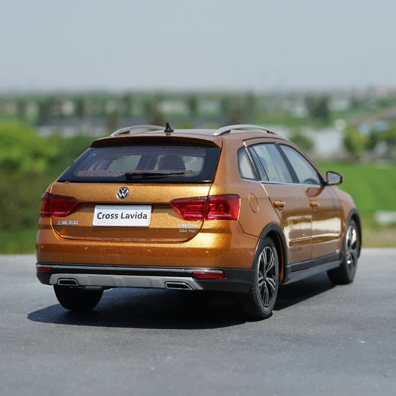 1:18 Volkswagen Cross Lavida 2016