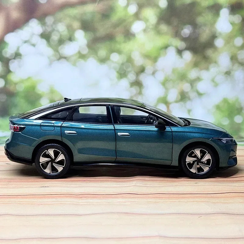 VV ID.7 VIZZION Diecast 1:18 Scale New Energy Pure Electric Coupe Alloy Car Model Souvenir Display Ornaments Collection