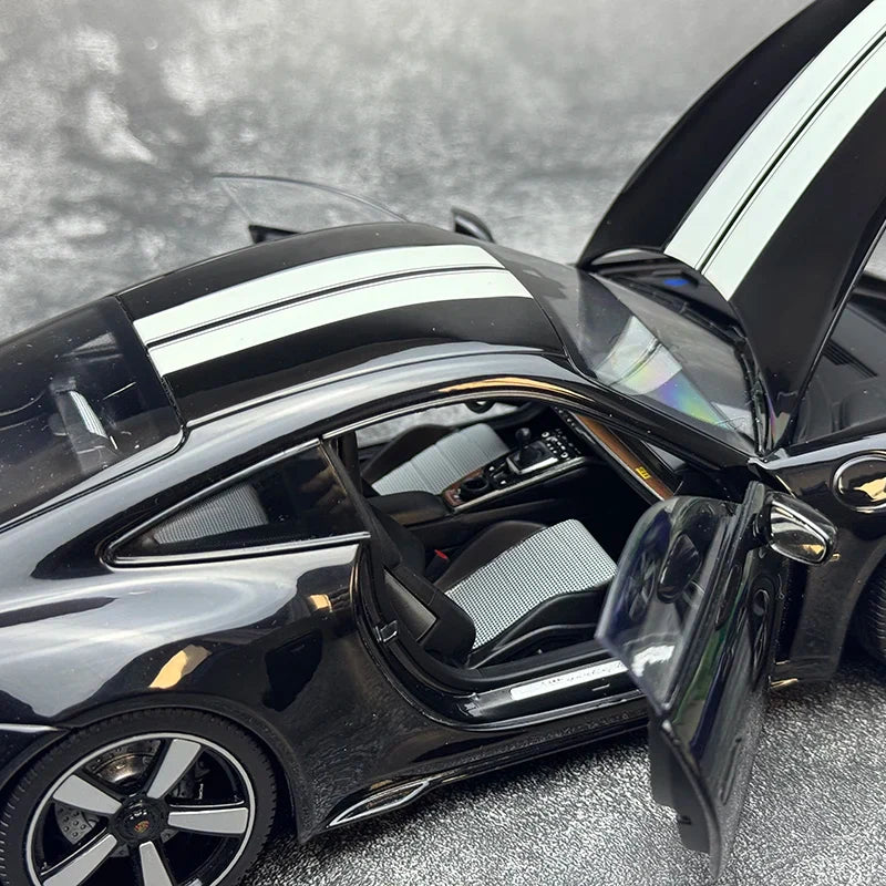 1:18 Porsche 911(992) SPORT CLASSIC 2022