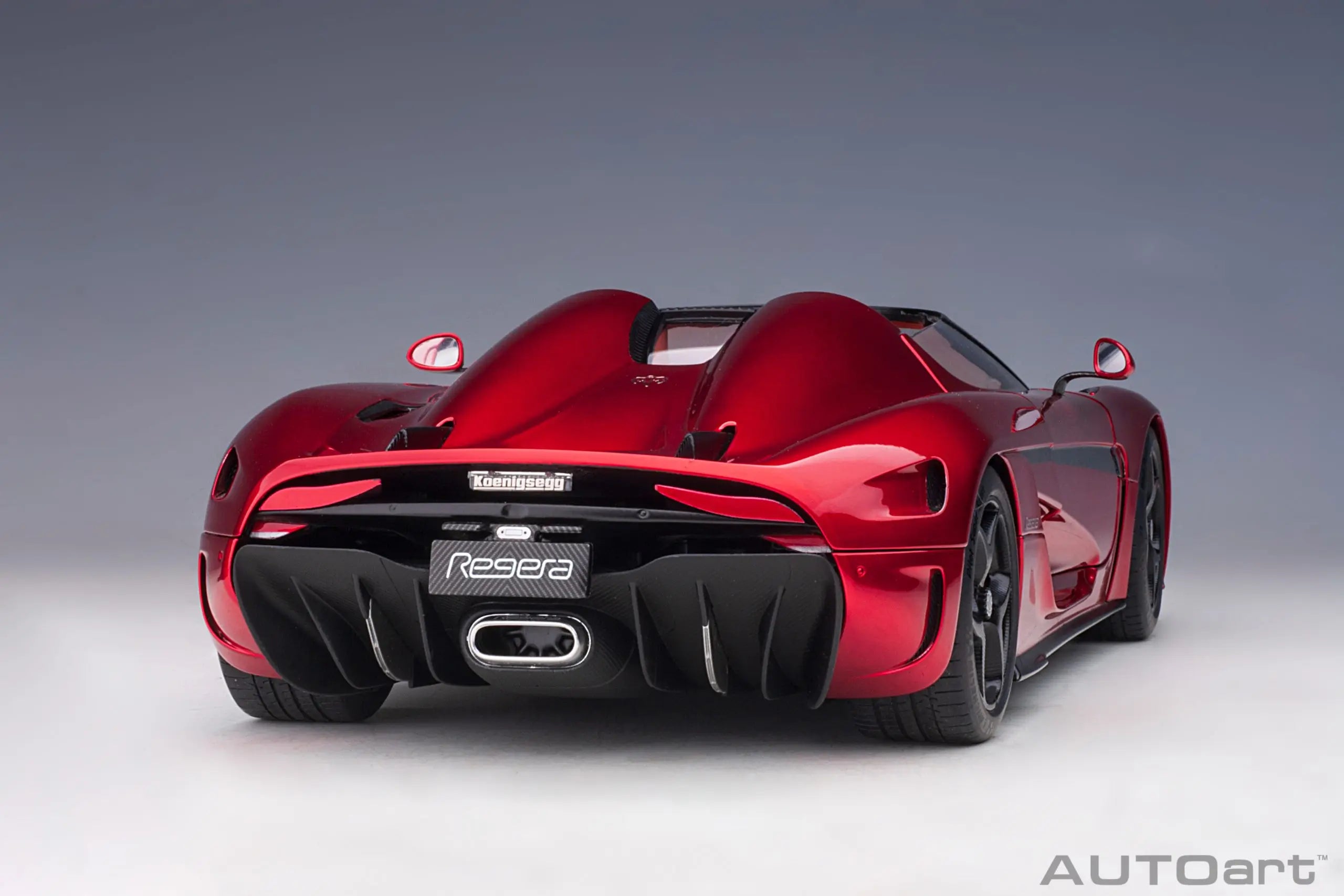 1:18 Koenigsegg Regera