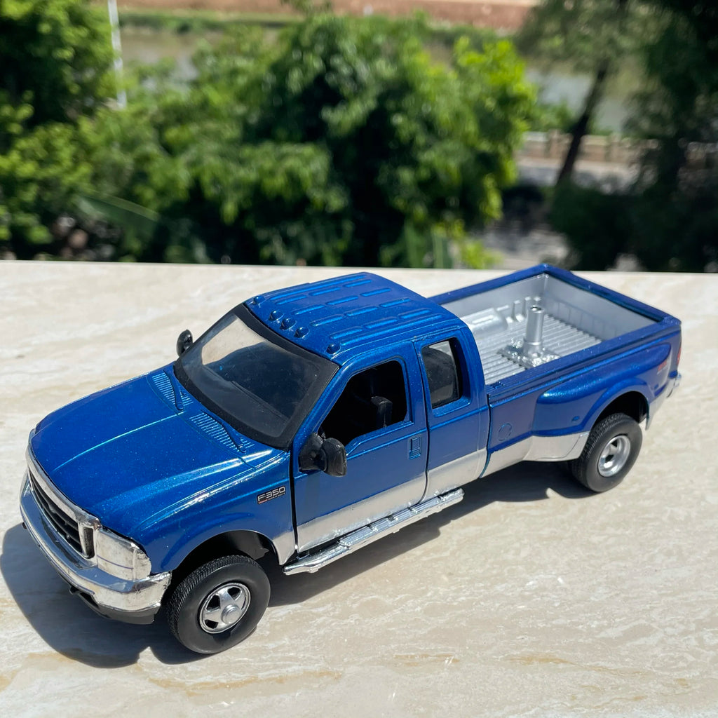 1:32 Ford F350 Pickup Truck | Premium Alloy Die-cast Model | KAIKAMFUNG