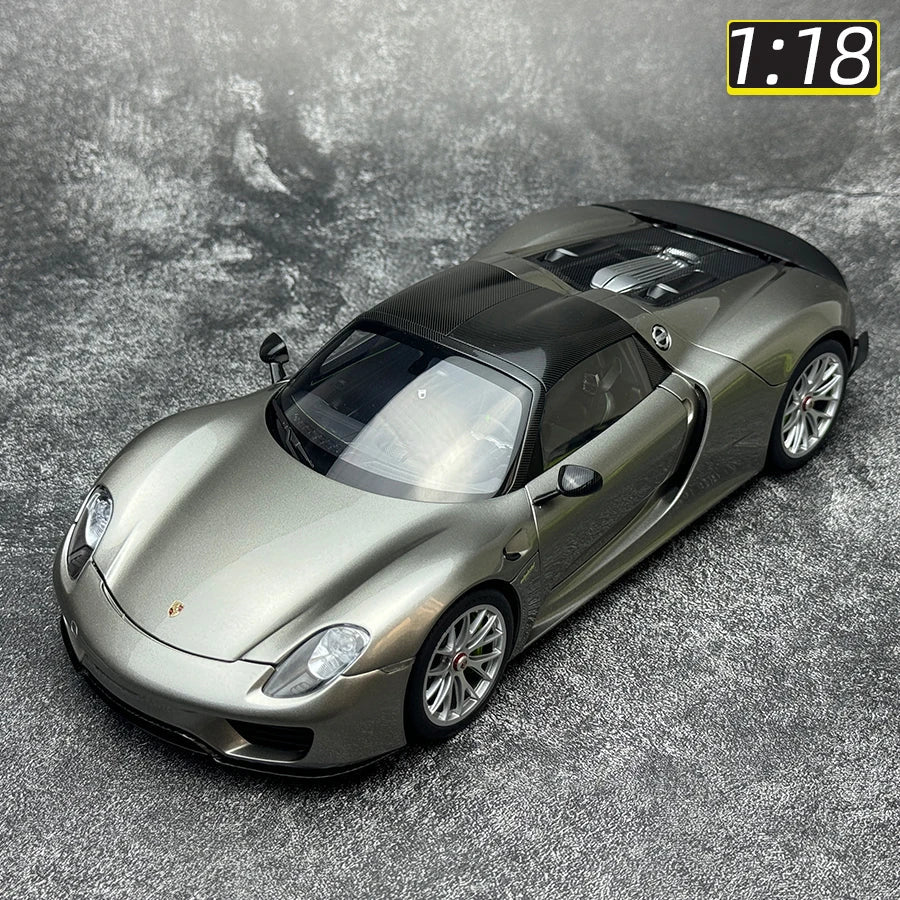 1:18 Porsche 918 Spyder Weissach Package