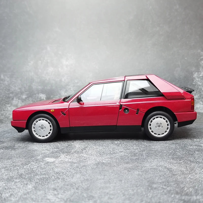 1:18 Lancia Delta S4 1985