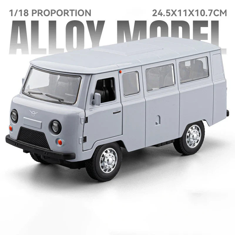 1:18 UAZ Traveler Van