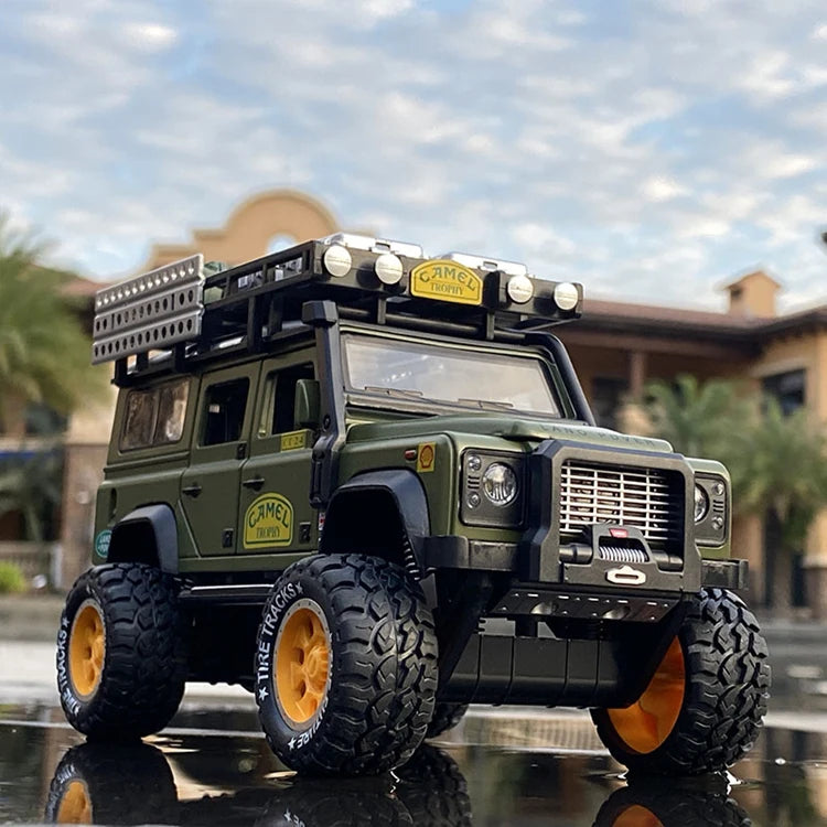 1:28 Camel Cup Rover Defender | Premium Alloy Die-cast Model | KAIKAMFUNG