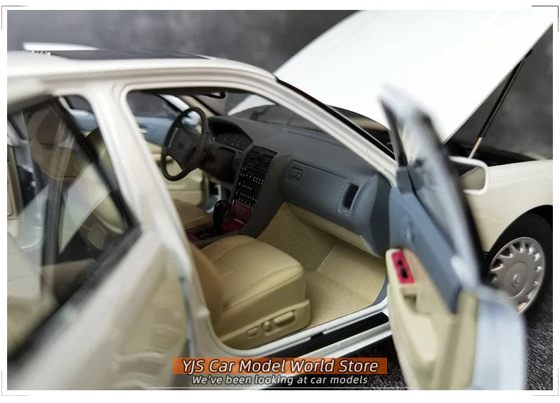 1:18 Lexus LS400