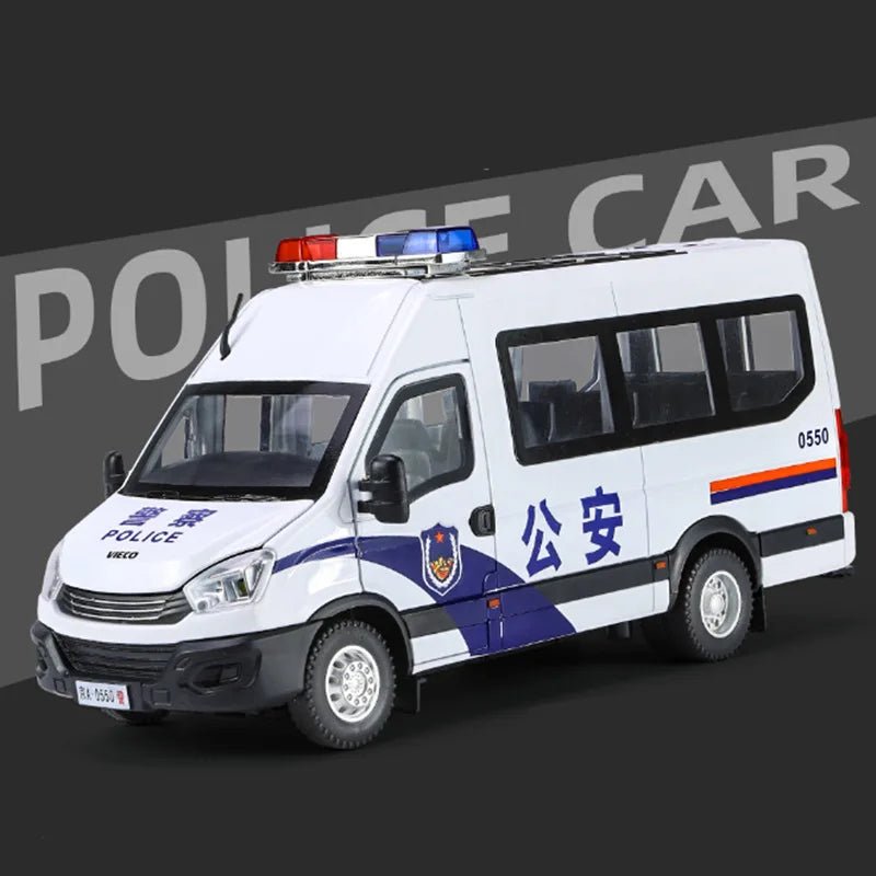 1:24 School Bus Diecast