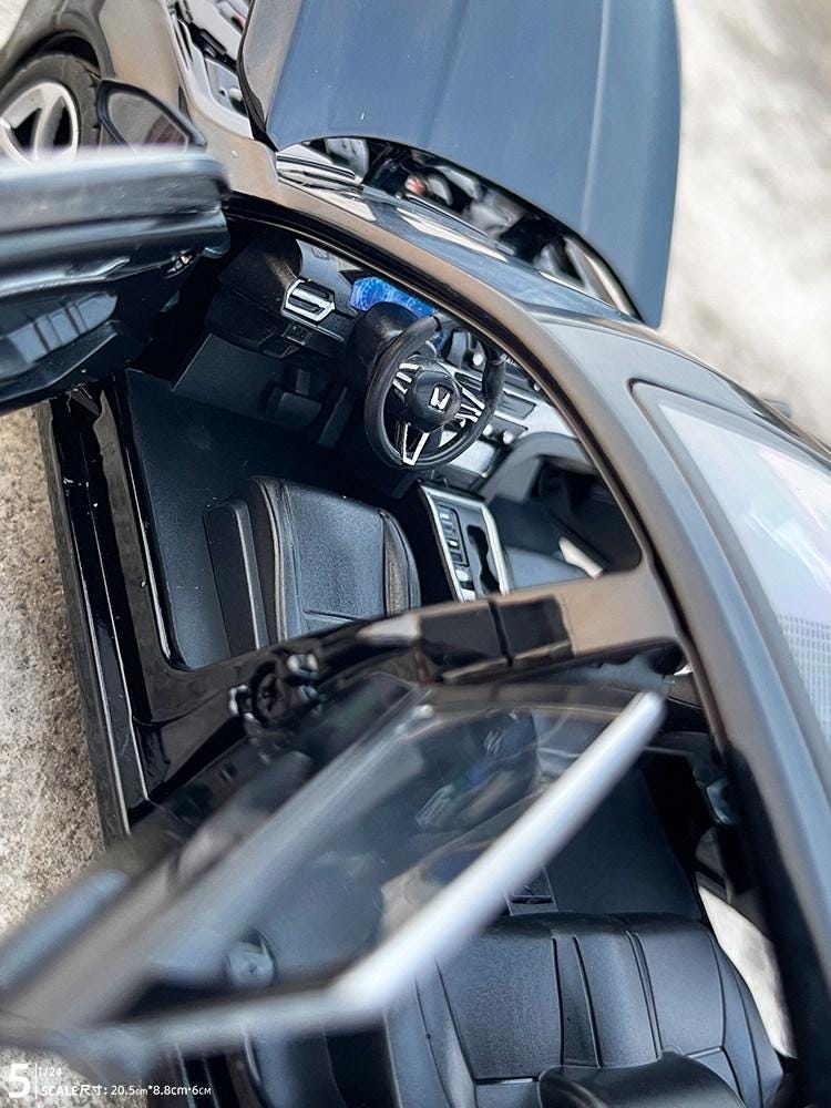 Honda Accord Diecast Model, 1:24 Scale, Automotive Desk Decor