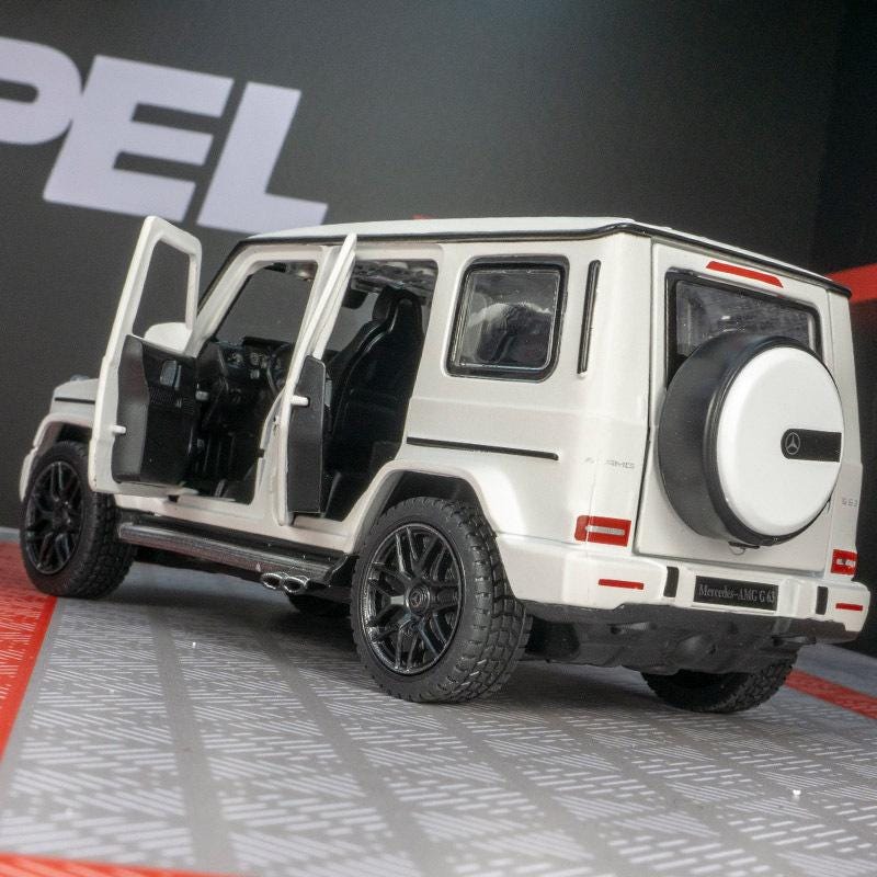 1:32 Mercedes-Benz AMG G63 Alloy Car Model