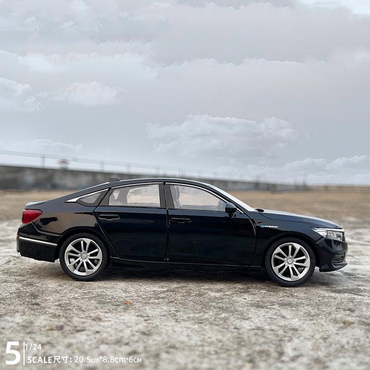 Honda Accord Diecast Model, 1:24 Scale, Automotive Desk Decor
