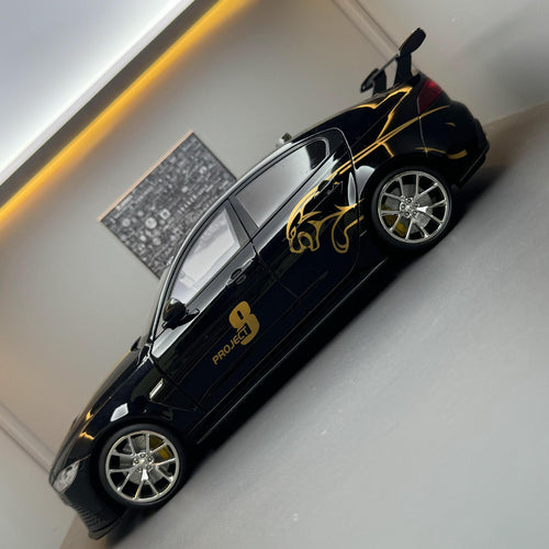 1/18 Scale Jaguar XE SV Die-cast Model Car
