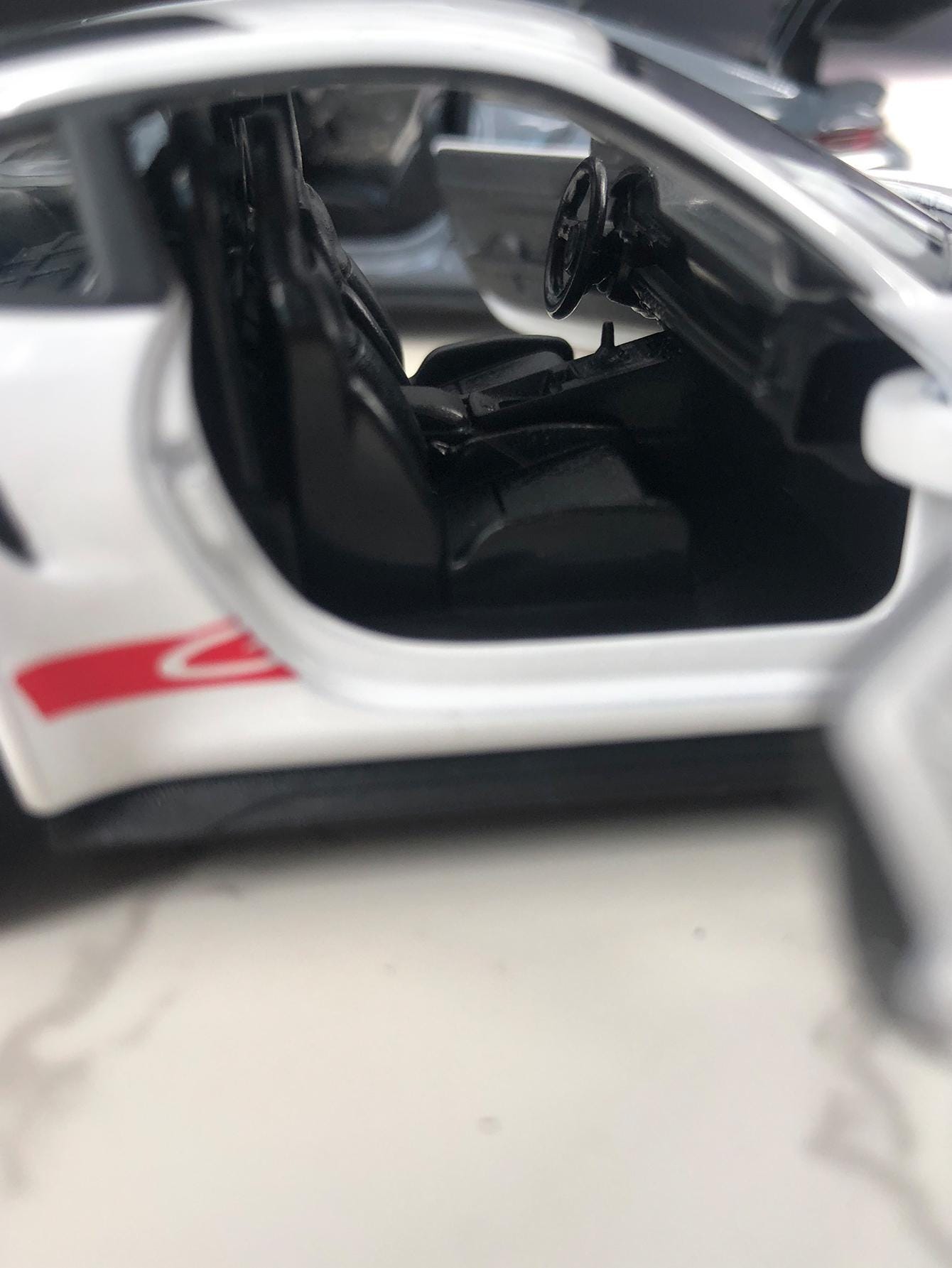 1:36 Porsche 911 GT3 RS 2023 Diecast Model