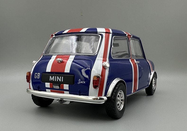 1:18 Mini Cooper S #177, 1967 Monte Carlo Rally Diecast Model Car