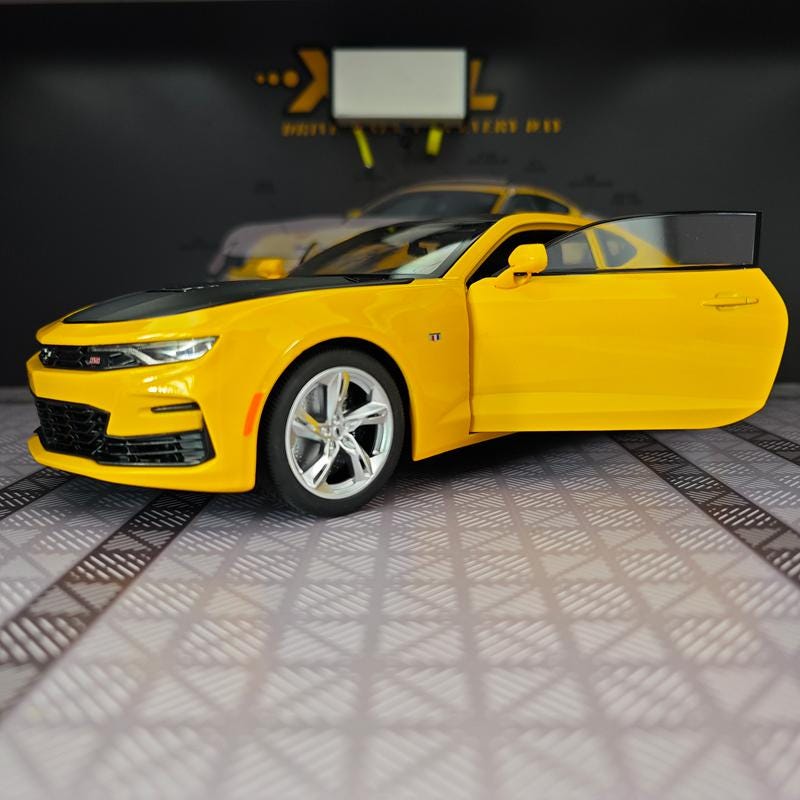 1:18 Chevrolet Camaro RS Supercar Alloy Metal Diecast Model Car