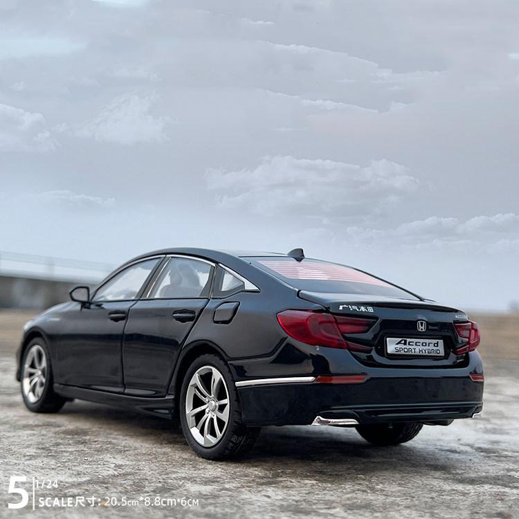 Honda Accord Diecast Model, 1:24 Scale, Automotive Desk Decor