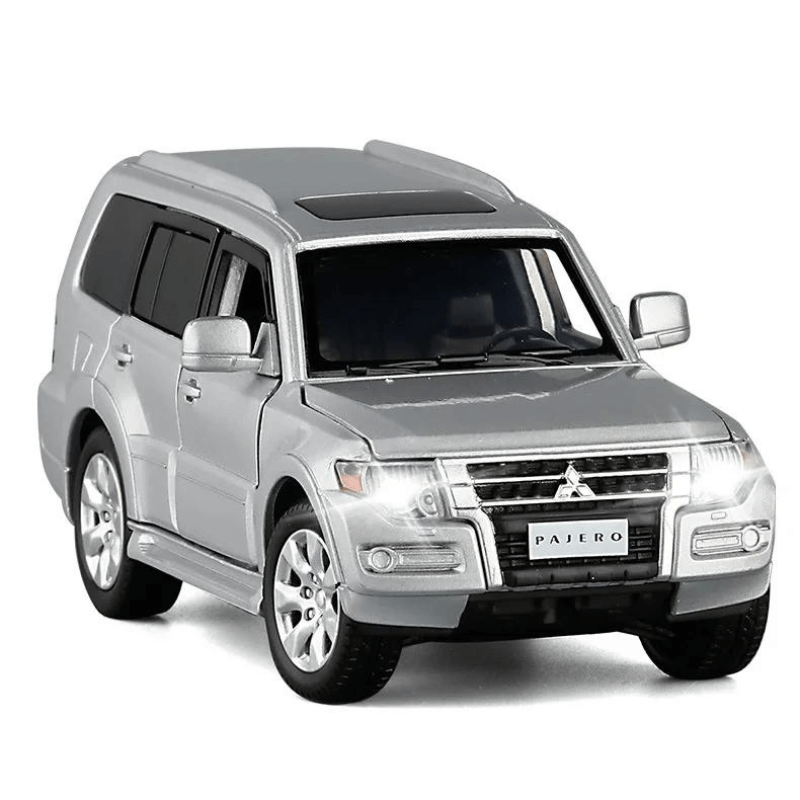 1/32 Scale Mitsubishi PAJERO SUV Alloy Car Mo... | Premium Alloy | KAIKAMFUNG
